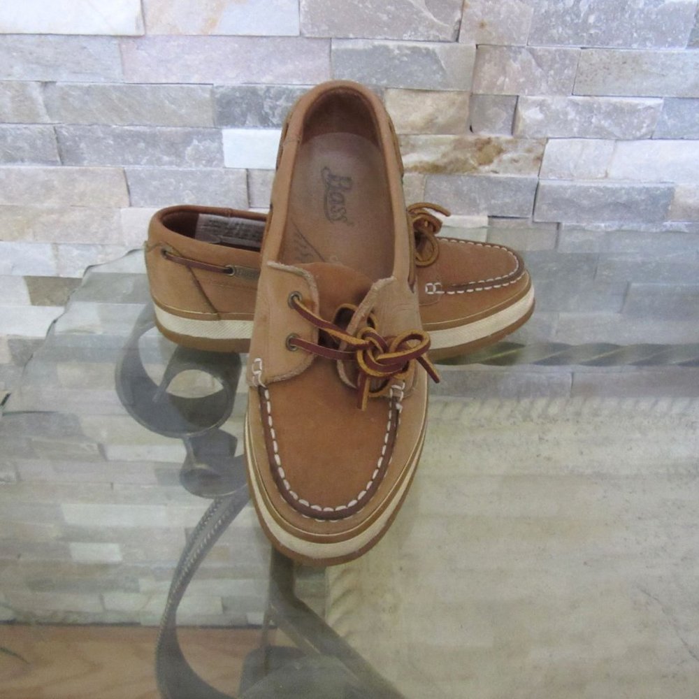 Bass Suede and Leather American Original Boat Shoe Tan Loafers in Size 7 - Picture 1 of 4